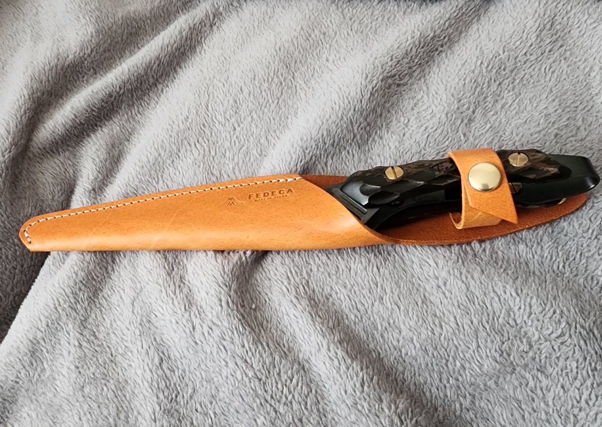 kuro_nukocamp's tweet image. FEDECAのレザーケースかっこいい！！✨
 #キャンプ好きな人と繋がりたい  #キャンプギア