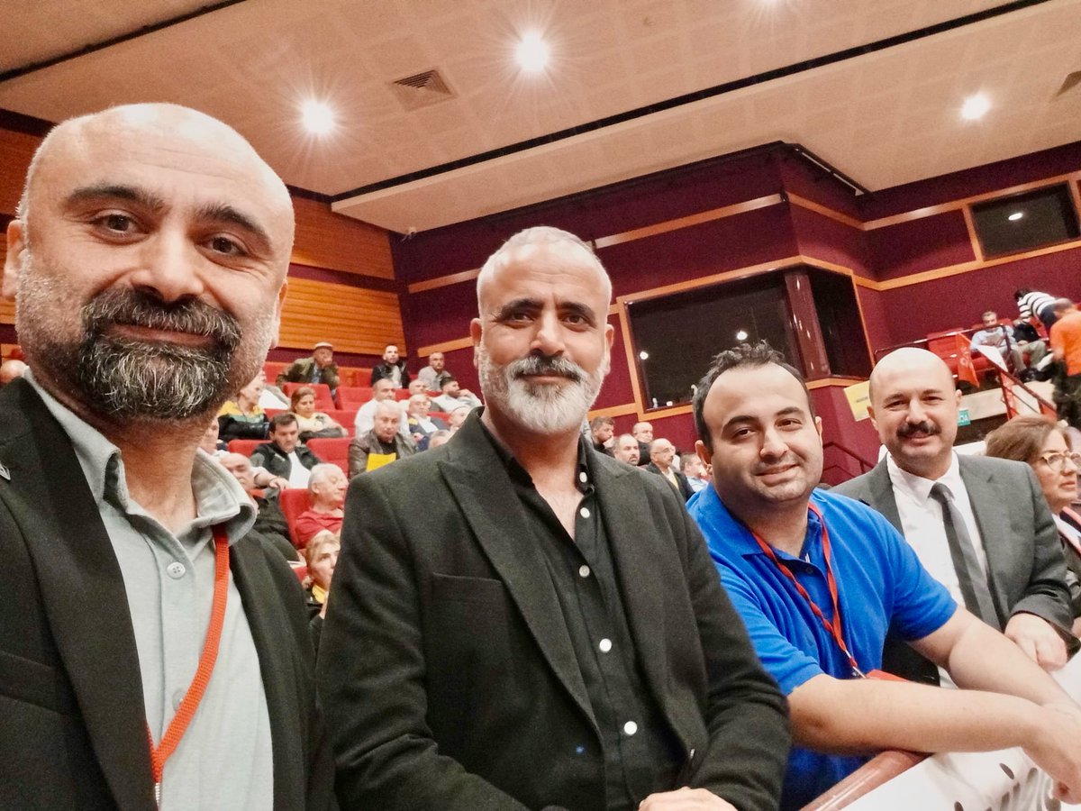 İnsanın hayatında güzel insanlar olmalı. Sağa sola sapmadan dik duran …

#GürselSarımaden
#Değişim