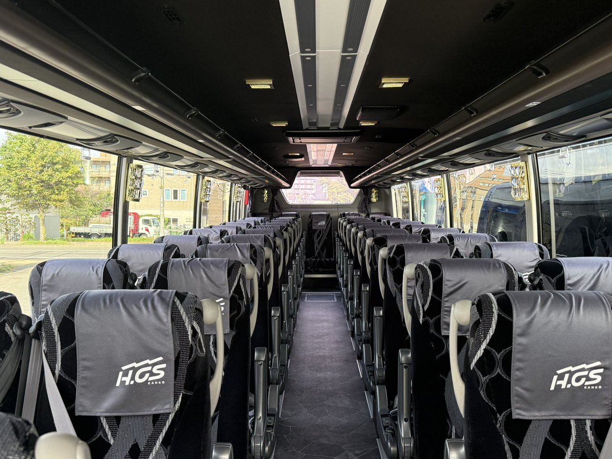 hcskanko's tweet photo. 本日、エアロクイーン2台が納車致しました。
車内はシックにモノトーンベースで
仕上げました笑
夜はまた違う雰囲気

皆様のご用命お待ちしております☆ https://t.co/nFIprQ1Roj