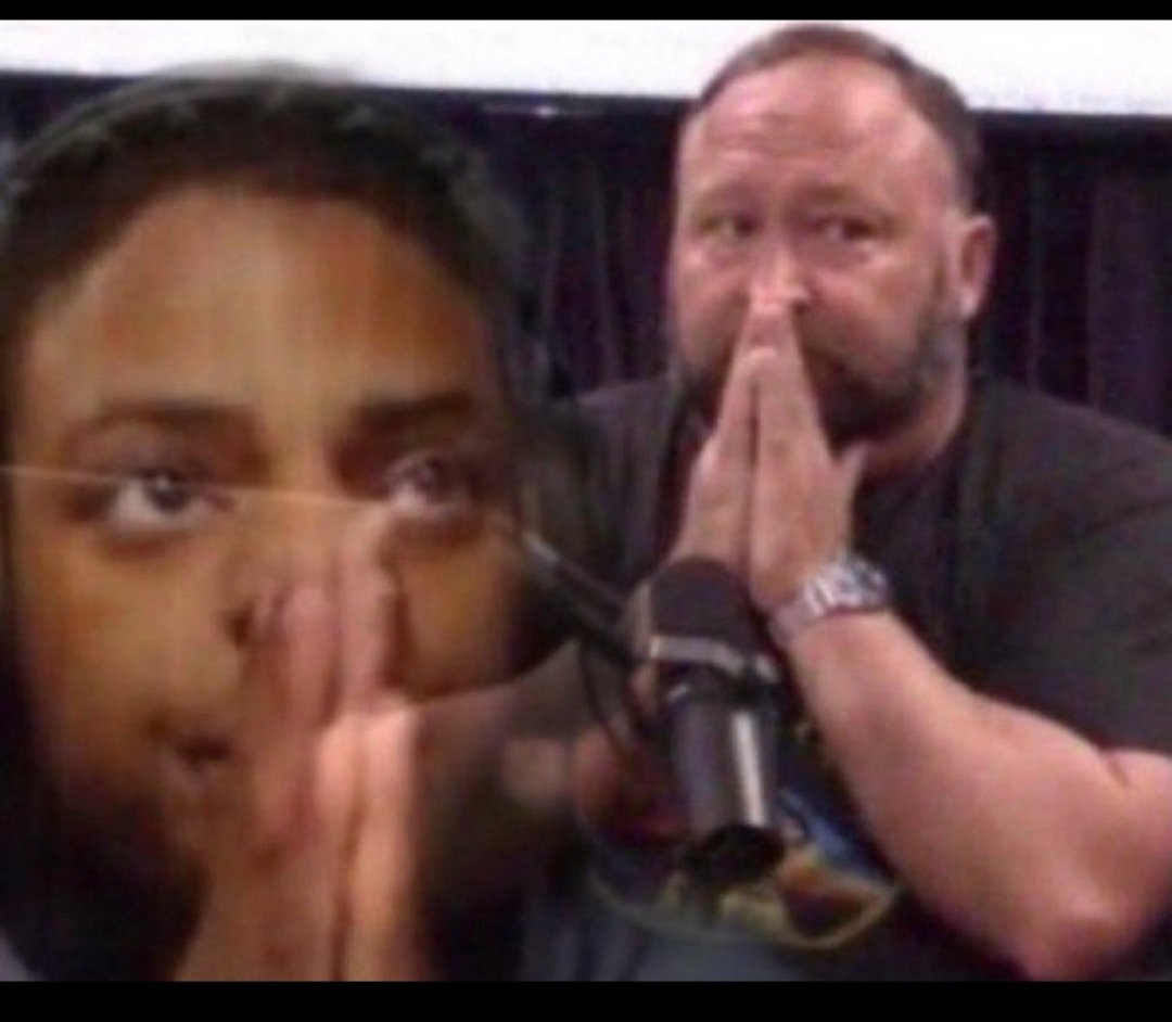 mobbbbss's tweet image. Friends saying its the worst part #notfallingforthat