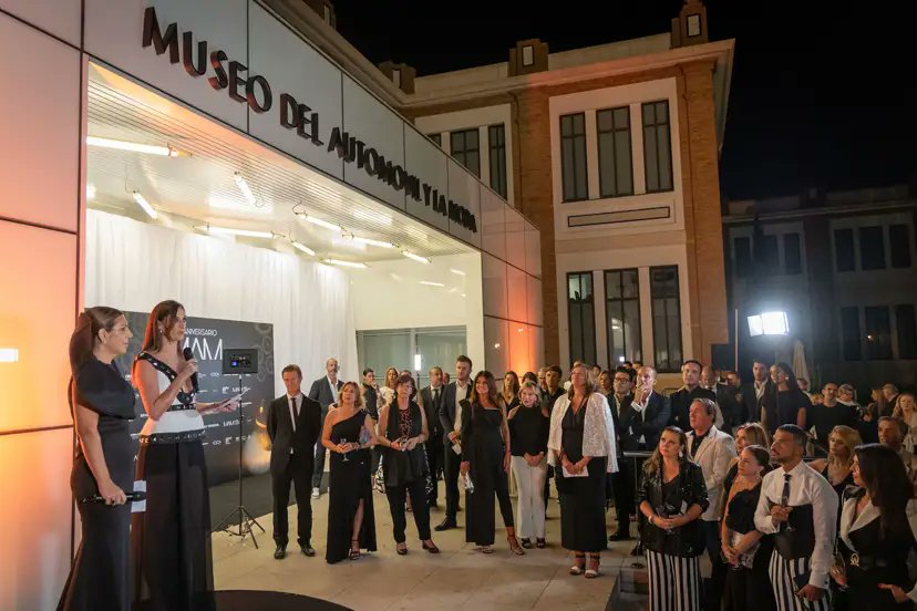 "El <a href="/MuseoAutomovilM/">Museo del Automóvil y la Moda de Málaga</a> de #Málaga cumple 15 años con el aval de casi un millón de visitantes" via <a href="/europapress/">Europa Press</a>
 europapress.es/andalucia/mala…