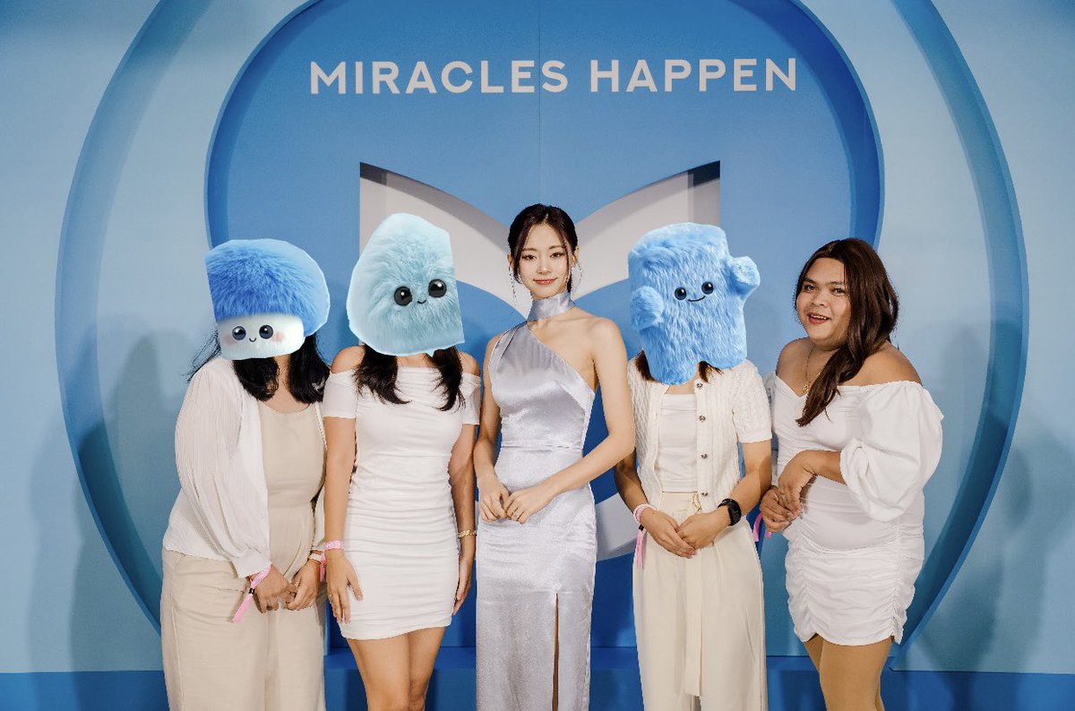 Tomomi saw TWICE 🍭 fromis_9 🍀 SVT 💎already 🫶🏻 tweet media