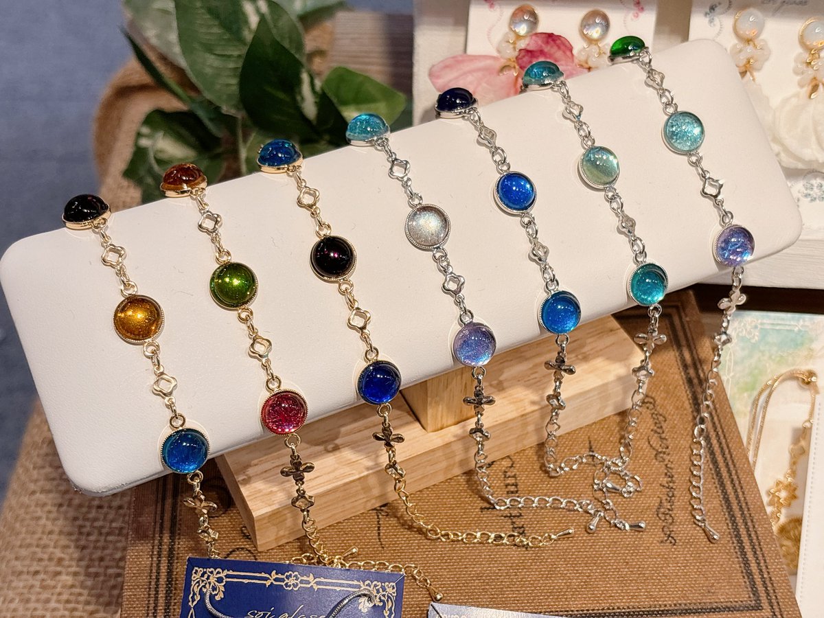 ブレスレットのシルバー追加しております！
soiが店頭にいる時なら色の組み合わせ変えれます◎