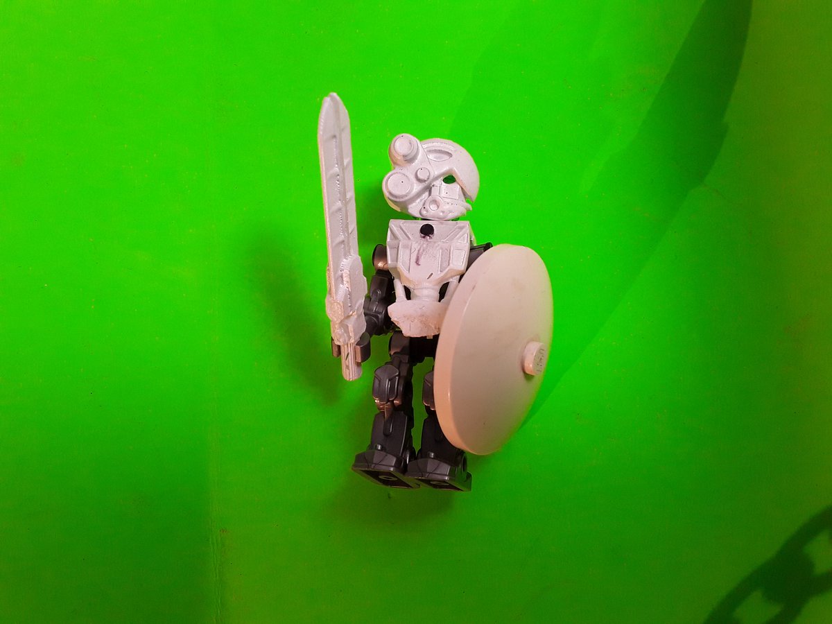 Fries101Reviews's tweet photo. BIONICLE if it Came Back as a Minifig Theme in 2025 (Part 1): The Toa Mata #2 (3D Printed Weapons & Masks by XcrimsonP from Minionicle) @Fries101Reviews 🍟#Brickonicle #BIONICLEG3 #Biovival #ToaMata https://t.co/iLz7SoWZlA