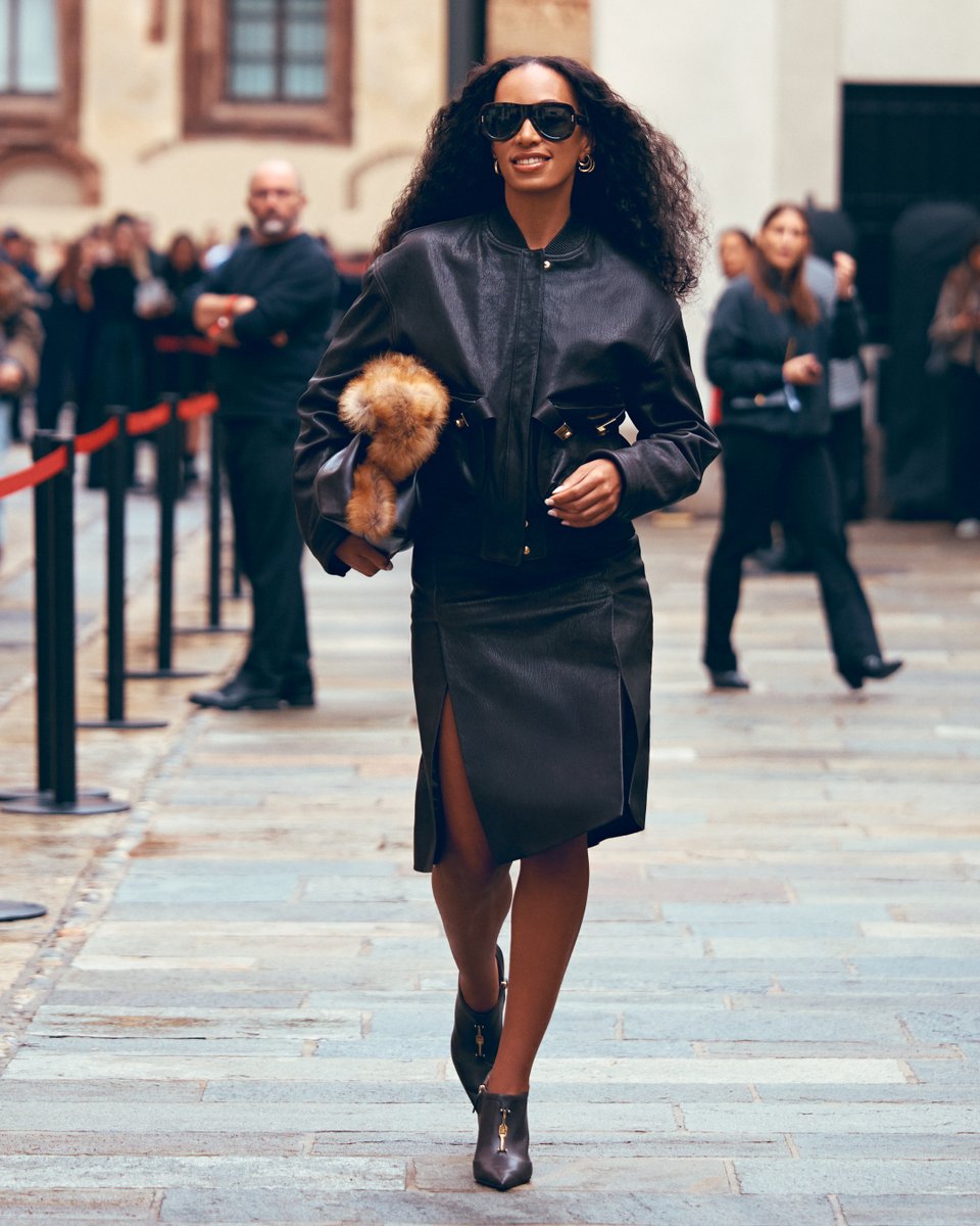 Ferragamo's tweet image. Guests at the Ferragamo Spring Summer 2026 fashion show by Maximilian Davis. Naomi Watts, Christy Turlington and Edward Burns, Solange Knowles, Laetitia Casta.
#FerragamoSS26