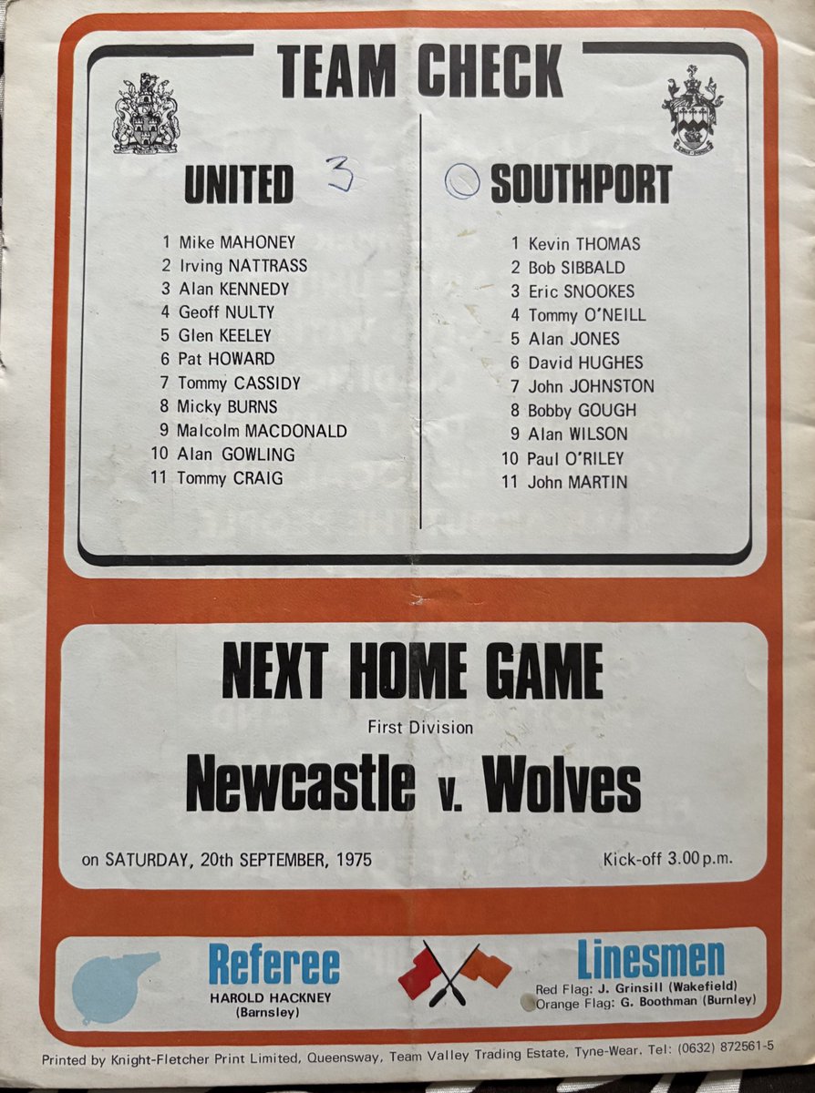 NUFCProgrammes's tweet image. Programme of the Day Number 807
Newcastle United v Southport
1975/6 League Cup 2nd Round
United romping to a 6-0 win with Alan Gowling bagging 4 and Paul Cannell scoring the other 2
Att 23352