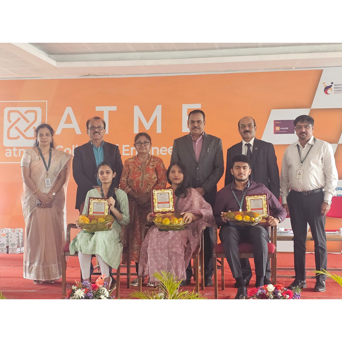 atmece1's tweet image. 🎓✨ ATME College of Engineering hosted the Orientation Program for the Fresher Engineering Batch 2025–2029. 
The programme welcomed our bright newly admitted students and their proud parents, offering valuable insights into the journey ahead. 🌟

#ATME #Orientation2025 #VTU