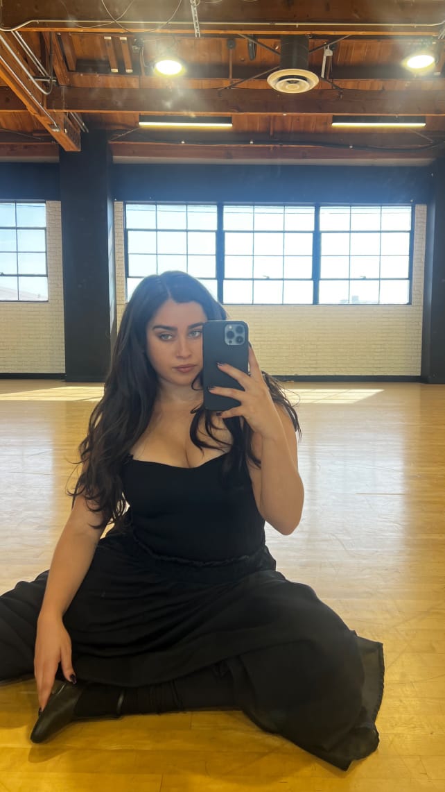 hourlylauren's tweet image. 