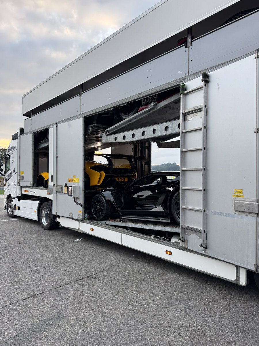 mattjameswright's tweet image. Morning rather a rather nippy but dry Spa Francorchamps!
What can you spot on the trailer? 🤩