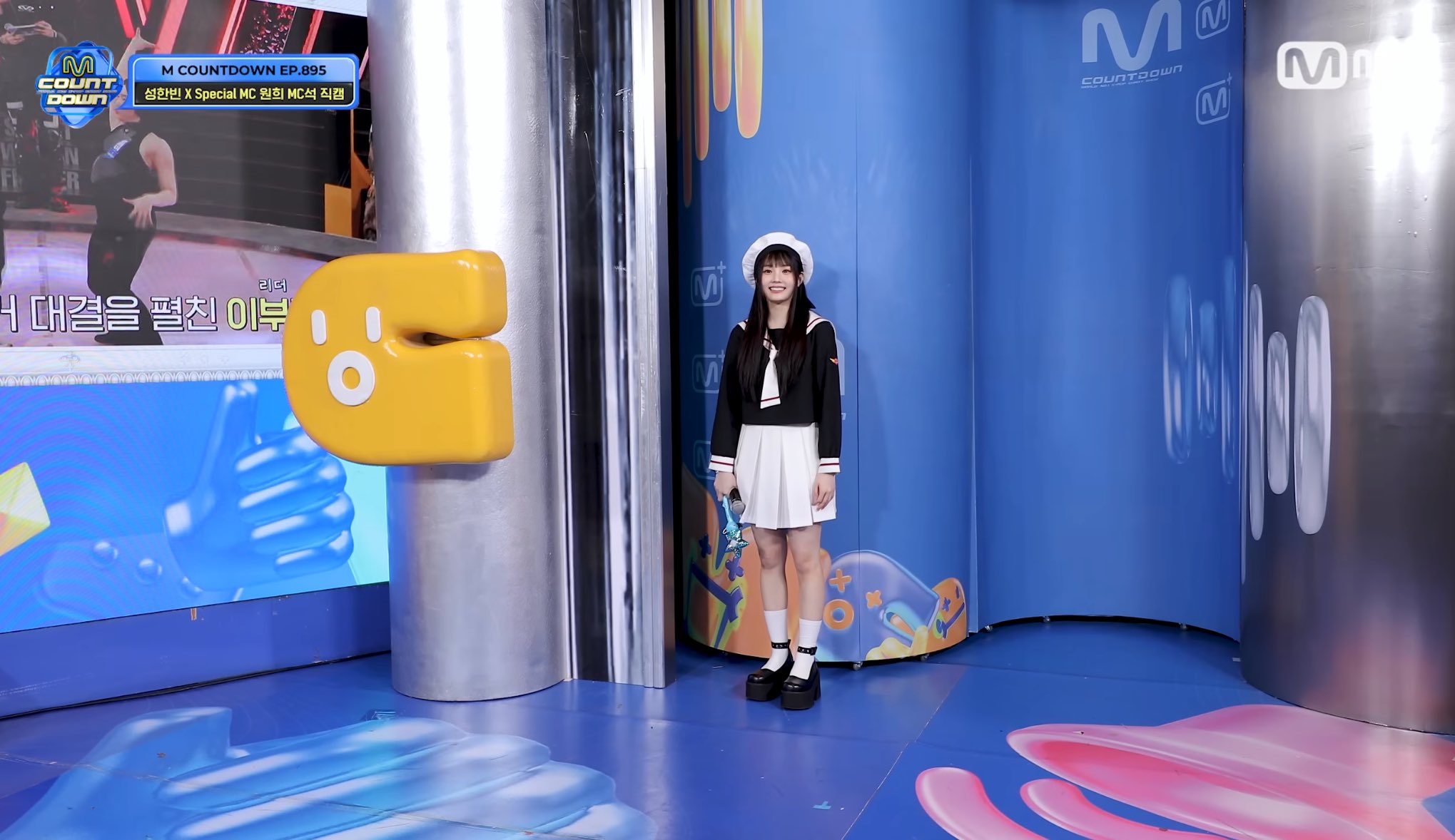 아일릿 원희가 타팬들한테 하트 주는 방법 ㅋㅋㅋㅋ | 인스티즈