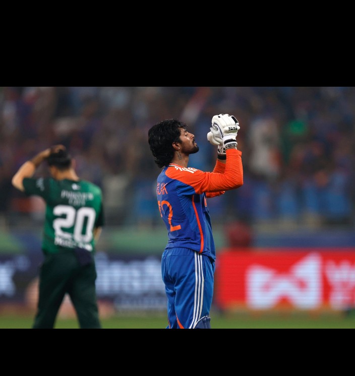 dharmendrpatel_'s tweet image. दोनों वर्मा हाईलाइटेड है..
एक ने भ्रष्ट सिस्टम को तो दूसरे ने पाकिस्तान को रेल दिया..