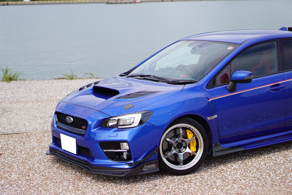 suzu44's tweet photo. WRX_STI (VAB)
あっという間の9年目…
ODO/68.000㌔
車検後にフロントエアロ変更です(^^ゞ✨
#匠project カーボン
リップスポイラー/カナード
#匠プロリップ
他メーカーエアロ装備で、合うかな？って考えましたが、自分的には⭕です https://t.co/pBUCKqqqfA