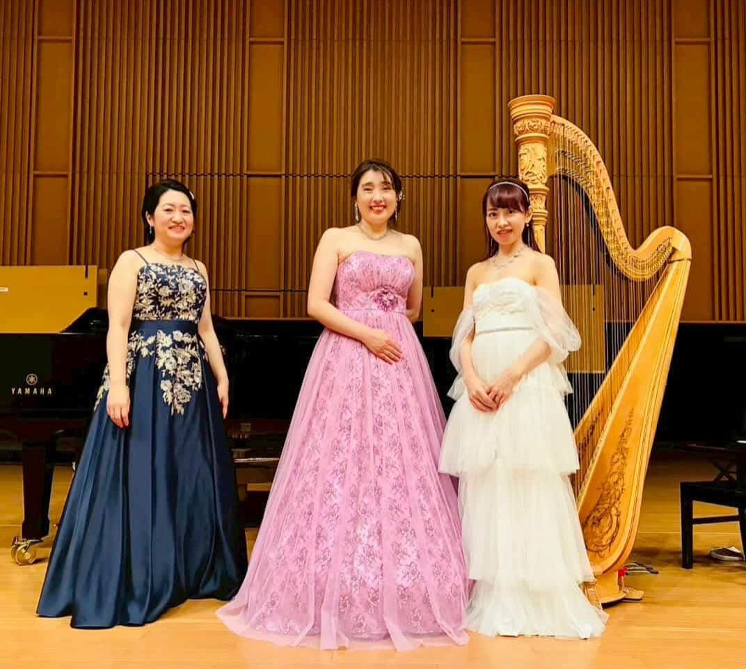 我孫子市けやきプラザふれあいホールにて「誰でも気軽にクラシック🪉ハープってどんな音？」
ソプラノ後藤みのりさんの素敵な企画に出演させていただきました🙌140名くらいの方が来てくださったそうです🥰お越しくださった皆様、ありがとうございました✨