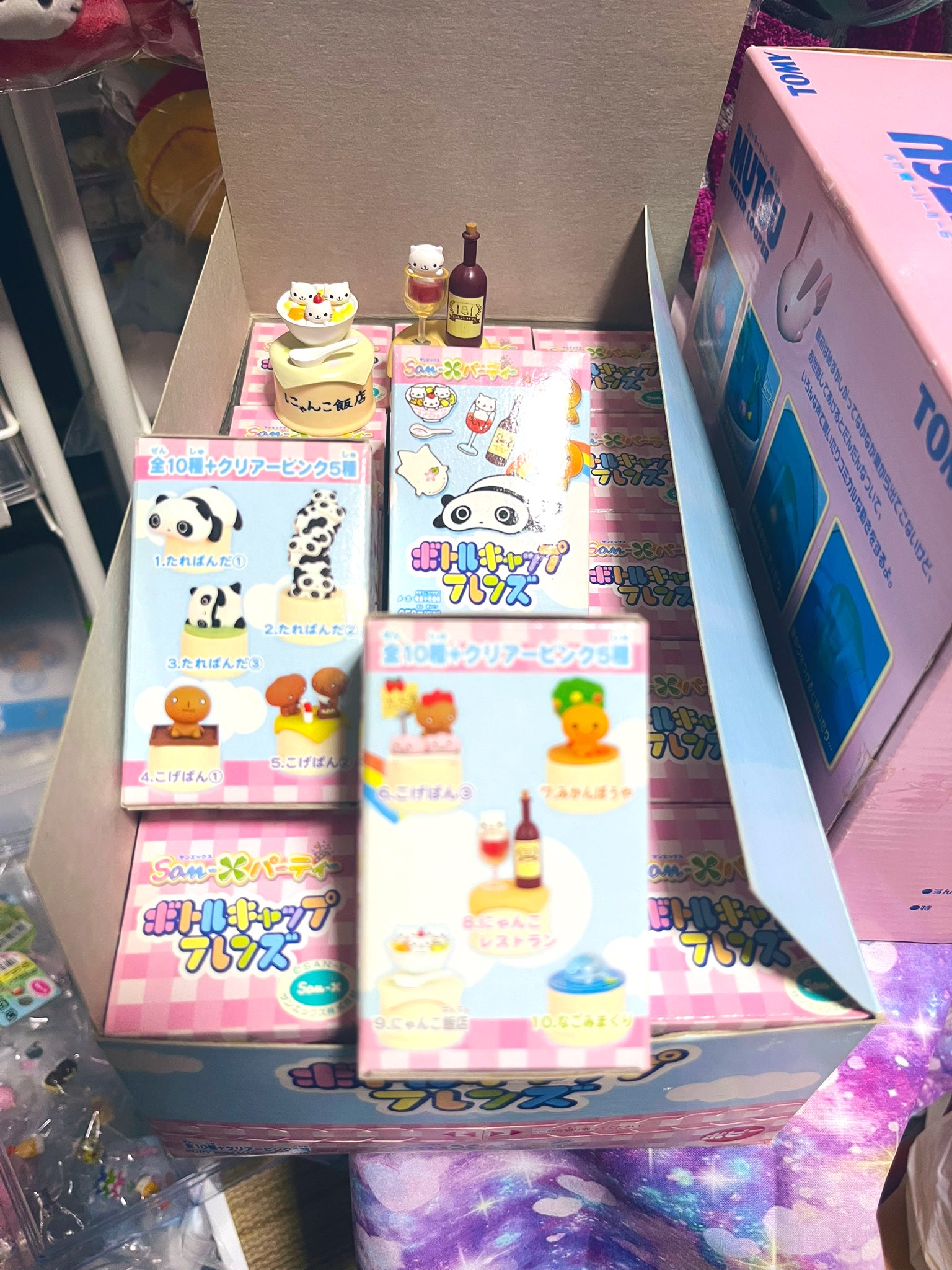 にゃんにゃんにゃんこ ペットボトルキャップ Amazon | 夏目友人帳 ニャンコ先生 フィギュアボトルキャップ3