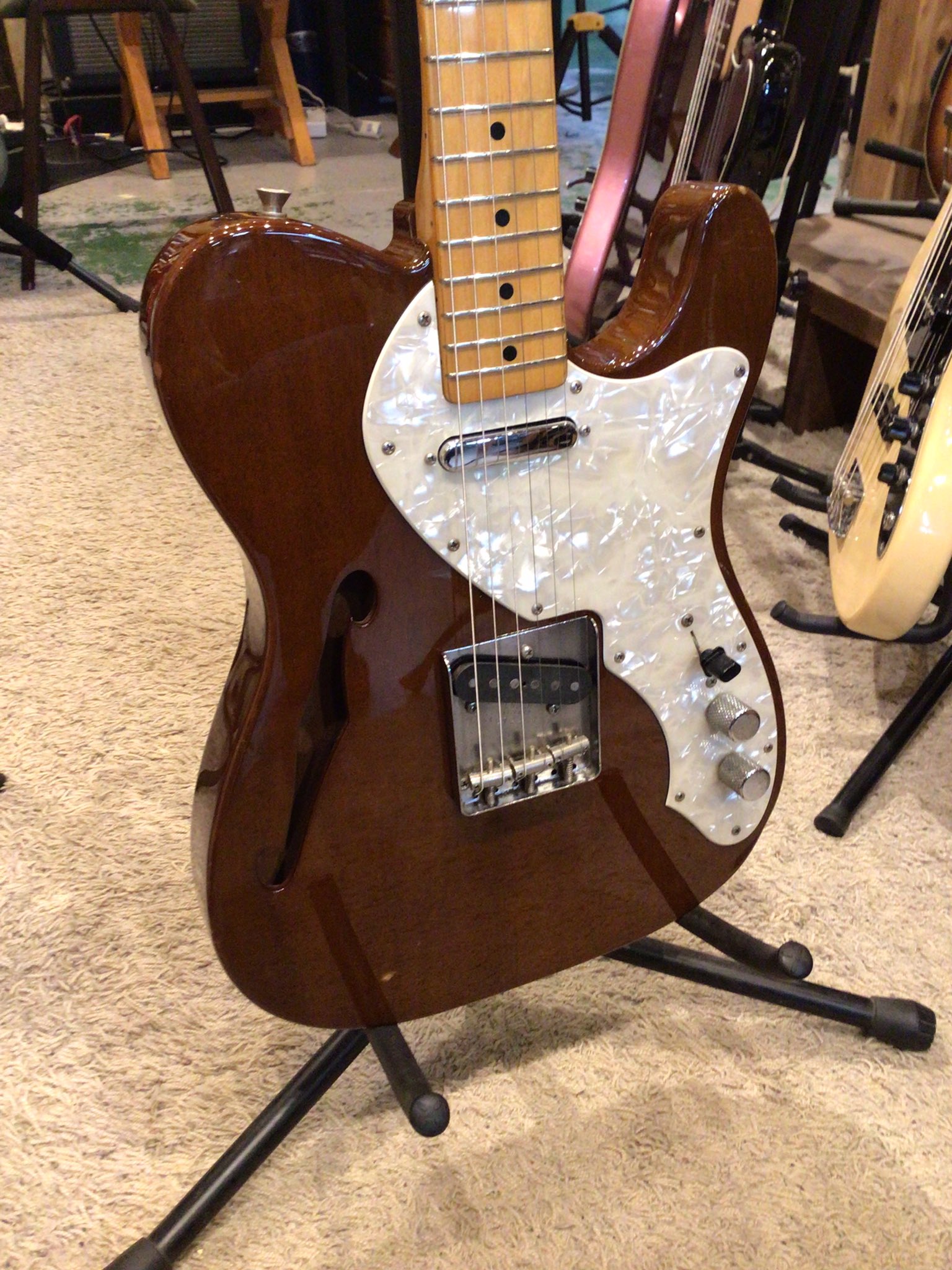 Fender テレキャスター シンライン TN70 Fender テレキャスター シンライン TN70 Fender TN-69 / TN-70