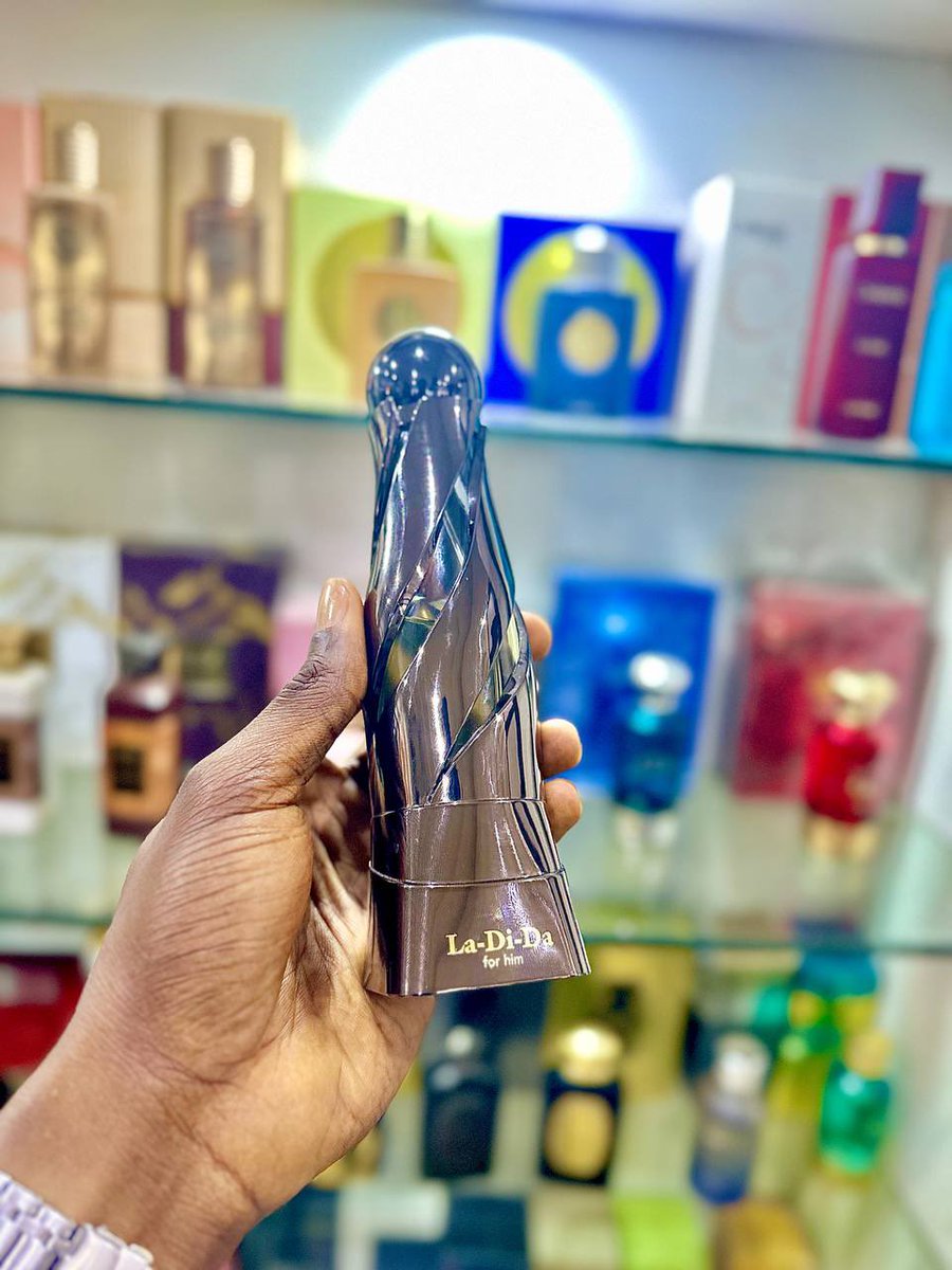 La di da

Cleanse your mind🤭🤭

The bottle 🤣

Very cool fragrance (Unis£x)

🏷️45 000 ngn