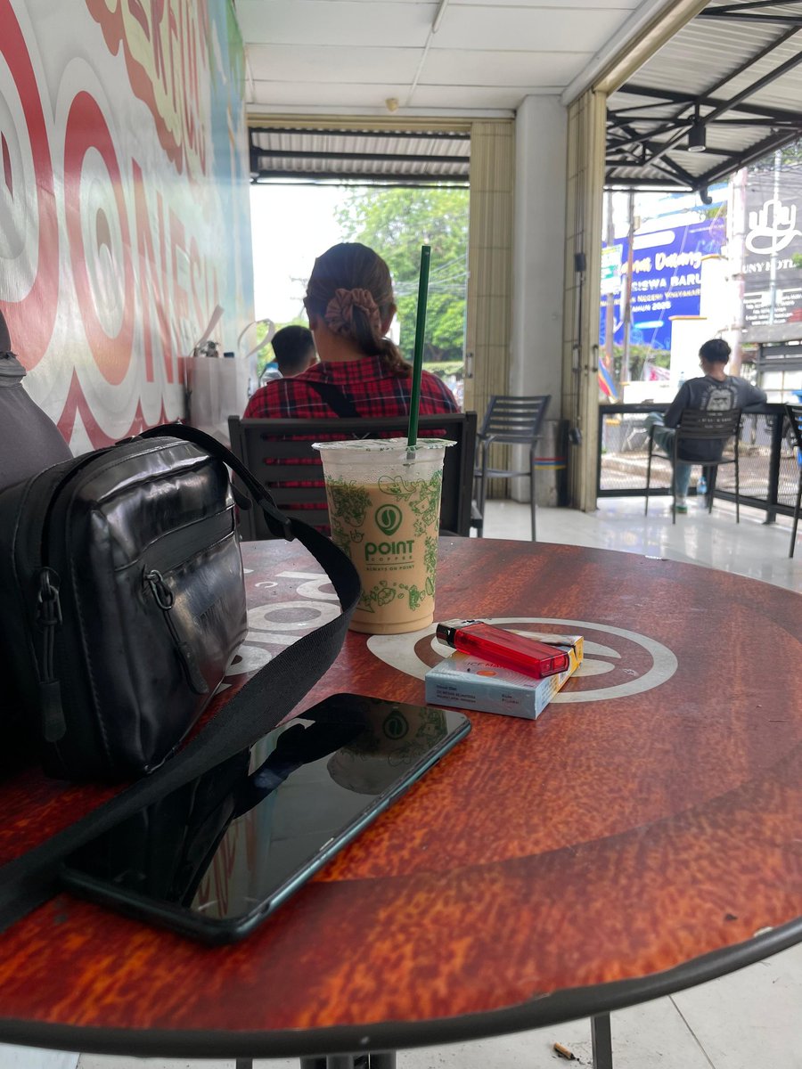 Gabut banget jirrrr, temenin sini😂
#GayJogja