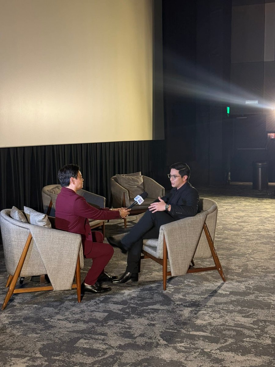 mommyei0316's tweet photo. Ganda ng shot, @naughtynate29 ๐
#OutOfOrderScreening
#ALDENRichards
@aldenrichards02
ALDENxOOO MoviePremiere https://t.co/kbtIeSmZbz