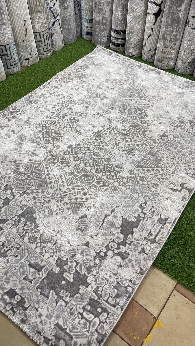 Abstract Rugs,cushioned and well stitched in the underneath✨

☎️0708090156