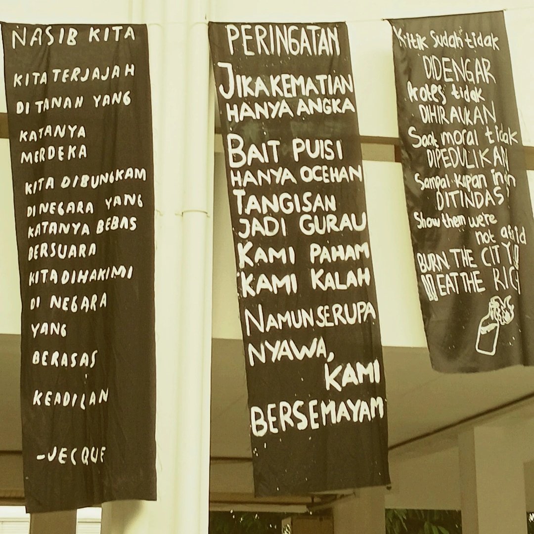 h0oniebelle's tweet image. #fisipolugm