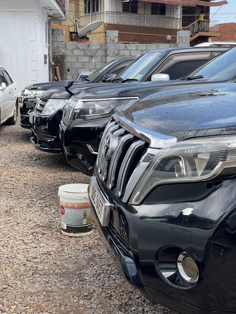 CK_investment's tweet image. CK investment, we deal in selling and buying both new and pre owned vehicles. We offer Authentic car deals with unbeatable prices with a flexible payment plan. We are located at Kabaka’njagala road opposite Gudi plaza near City Parents school.