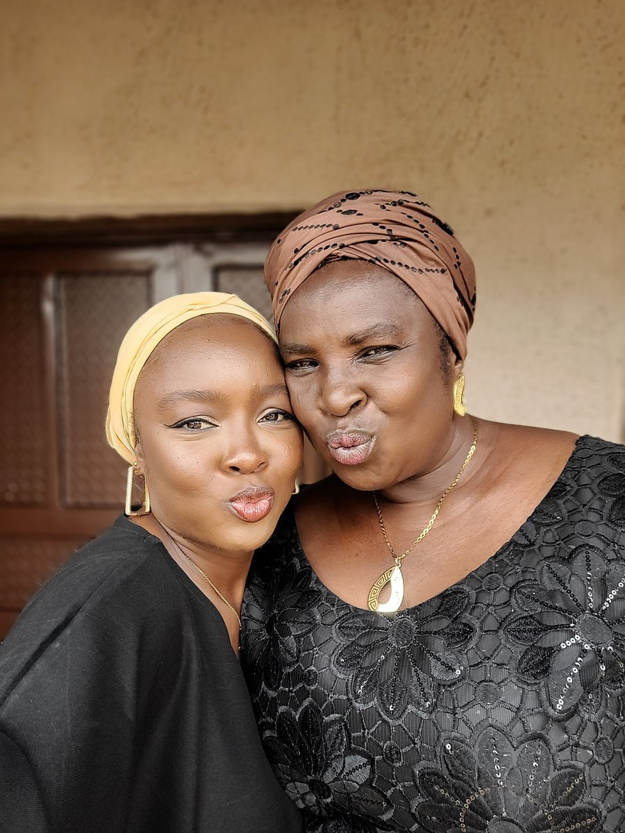 Awannah17's tweet image. Featuring my mum,
Happy birthday Mama. I love you 🥳❤️