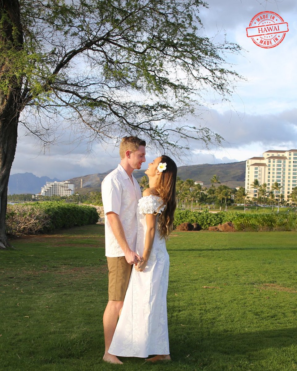 shakatime's tweet image. In a world full of colors, we chose white 🤍
Because love doesn’t need to be loud, it just needs to be true 👩‍❤️‍👨♾️

Shop a couple’s outfits with aloha spirit and enjoy free shipping 🛍️ 
shakatime.com/collections/ma…
