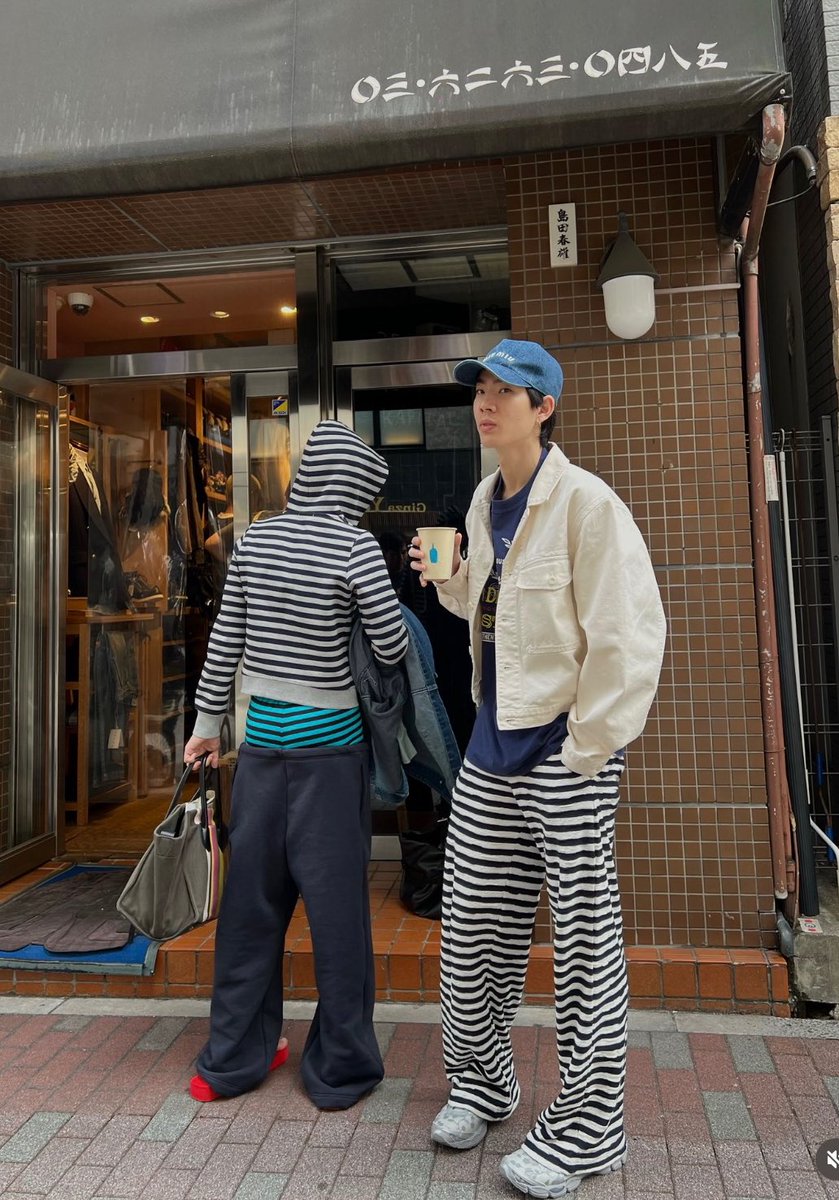they really went around japan looking like a married couple wearing matching clothes I'M SICK

#ออฟกัน #OffGun