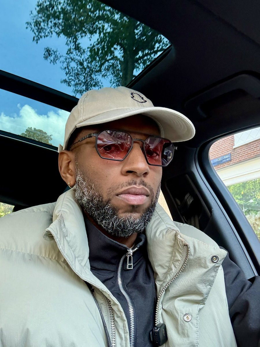 A good morning selfie - hows the beard looking? - We stay focused while the  crypto market is trying to distract us… Champions League football w/ Gala v  LFC..