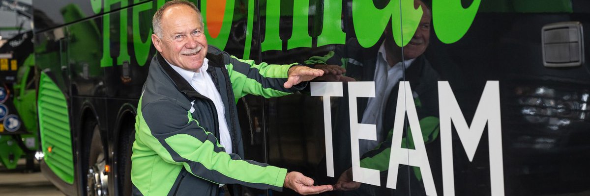 Découvrez comment un S 516 HDH de #Setra peut se transformer en un espace conçu pour renforcer le sentiment d’appartenance. Sièges en vis-à-vis, tables escamotables, espace multimédia, cuisine équipée... le tout aux couleurs de l’entreprise ! fcld.ly/3suj7jz #confort