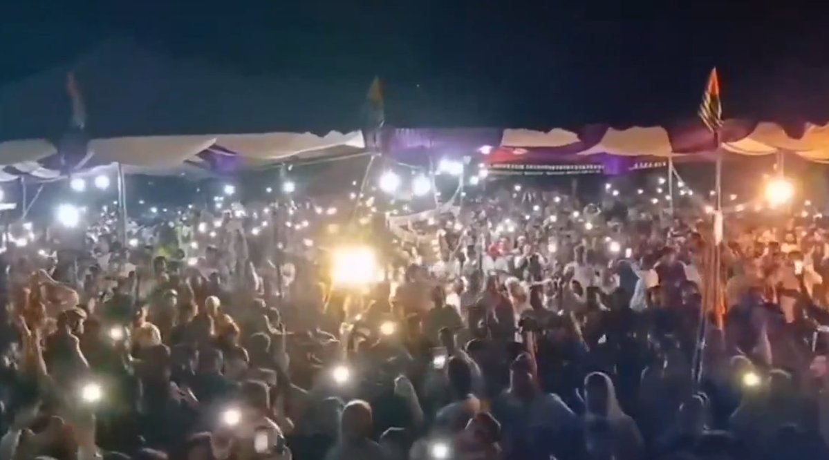 MiliMatters's tweet image. While #Pakistan PM #ShehbazSharif tries to woo world leaders, his own backyard is on fire. Pakistan-occupied Kashmir (PoK) is witnessing one of its largest anti-govt protests in decades. #PoKProtests