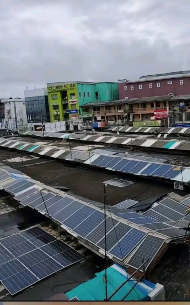 wegatherdey's tweet image. Check out this stunning rooftop view of Alaba International Market, one of the busiest markets in Ojo, Lagos State!"
