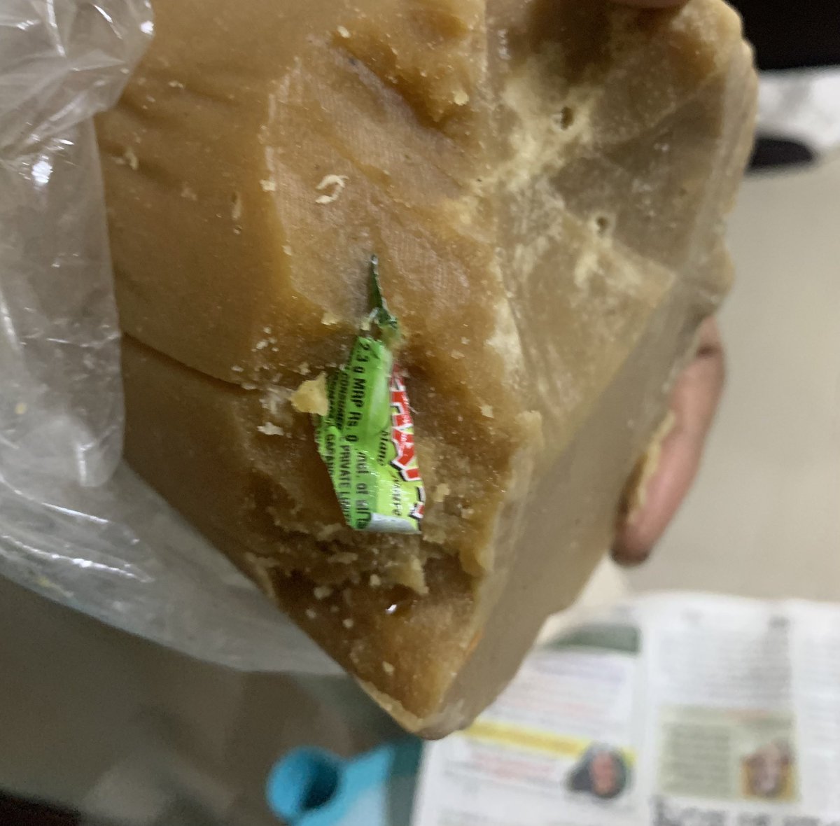 kiran_uppar's tweet photo. I recently bought organic jaggery from #Metro Wholesale  Hubli and was shocked to find plastic clearly visible inside ! 😡 How can they be so careless? These are products consumed by kids and families, and this kind of irresponsible manufacturing is unacceptable. https://t.co/GlP7p2dHOk