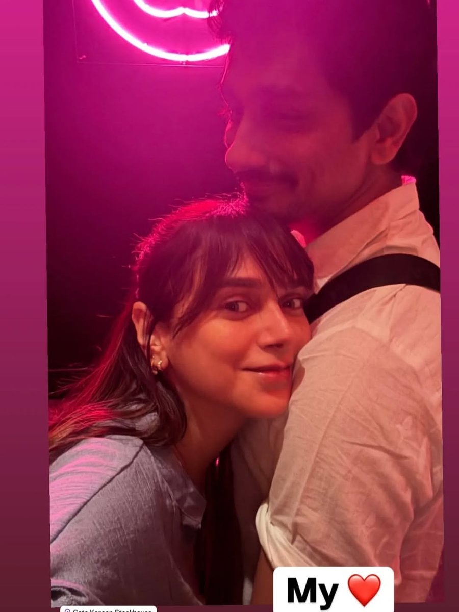 htcity's tweet image. We love this social media PDA between Aditi Rao Hydari and husband Siddharth.

The couple stayed under the radar during their courtship and only confirmed their relationship after they tied the knot in 2024!
Couple goals we say!

@aditi1231 #Siddharth
#aditiraohydari #aadusiddhu