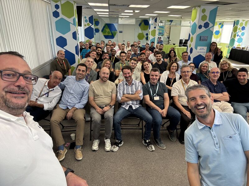 INTERACTUAR2001's tweet image. Cerramos la semana con una #charlamotivacional sobre #trabajoenequipo para el departamento de Ingeniería de Merck Group, de su fábrica de Mollet. #interactuar #teatrodeempresa #comunicacion #asertividad #sesgos #merckespaña #aprehenderdisfrutando
interactuar.es