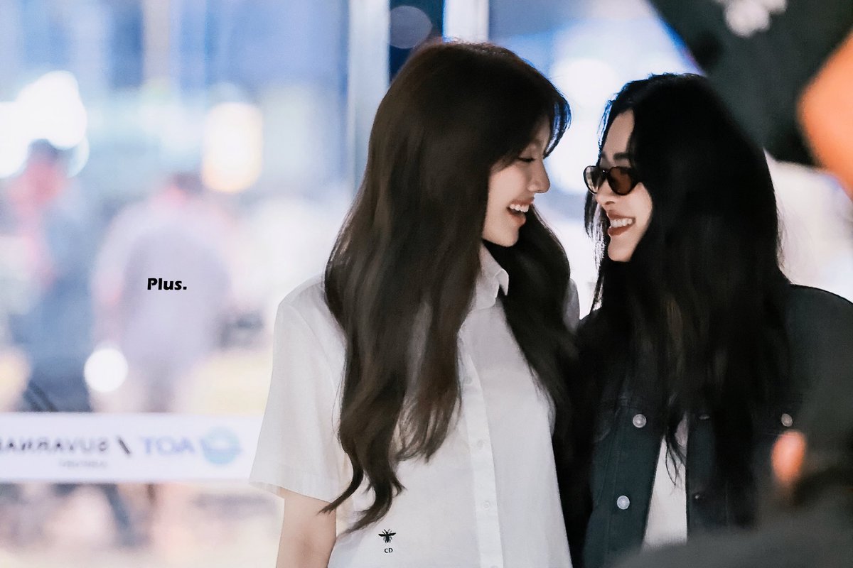 250928

LINGORM FLY TO DIORSS26
#LingOrmDiorAirportLook
#DiorSS26 #Dior #PFW 
#LingOrm