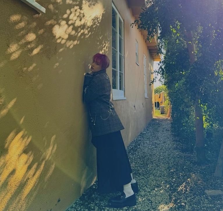 sanbIoom's tweet image. “just put it in already” :/