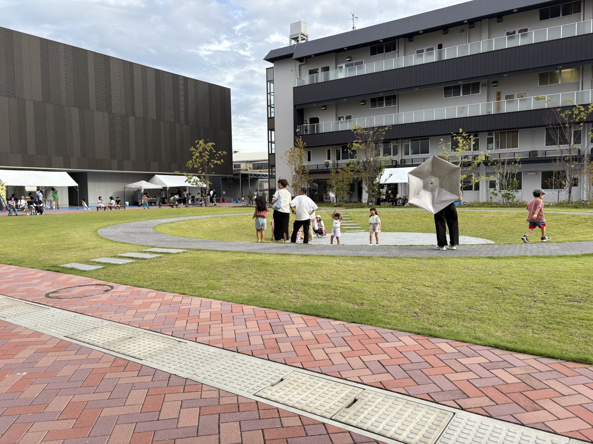 takeren13310's tweet photo. 1年ぶりに大学祭行ってきた https://t.co/23ENBAbL2n