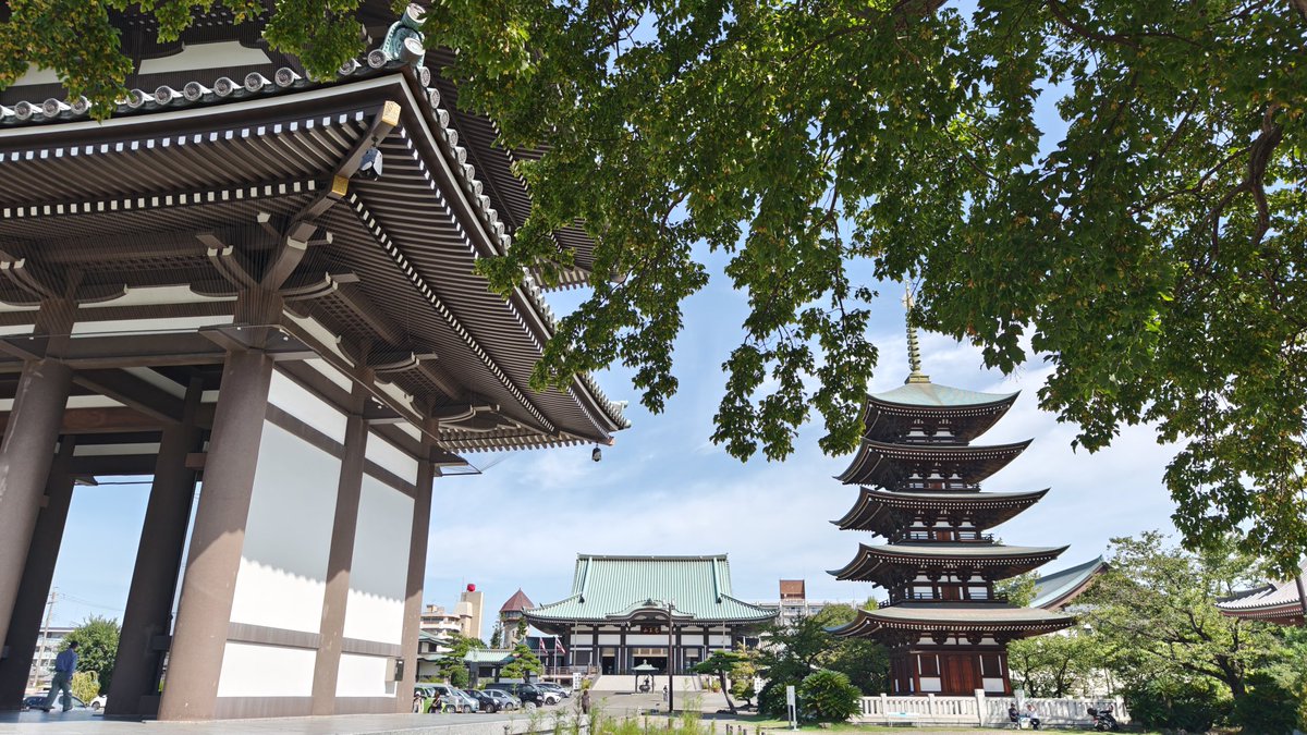 168bluestar's tweet image. #覚王山日泰寺  奉安塔
タイから寄贈されたお釈迦様の
遺骨を安置    通天門からの参拝

執着する先にあるのは失うこと