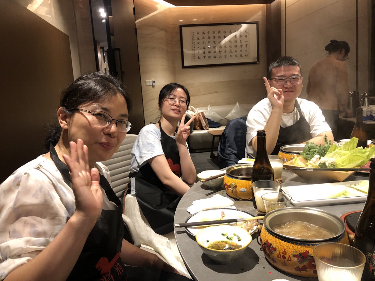 INPOMs_JSPS's tweet image. I met Yang-Guang, Maxim, and Hong-Ying in Chengdu, China