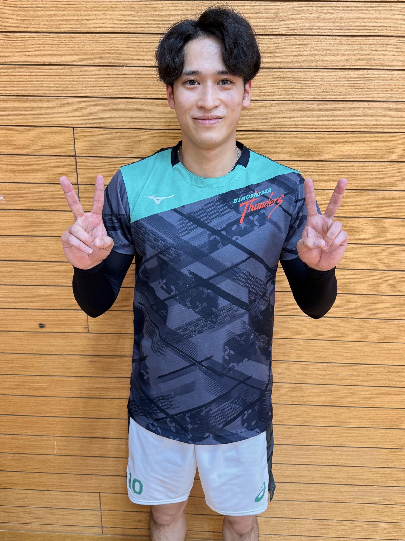 バレーボール　JTサンダーズ　グッズ　ウエア　Tシャツ　タオル　サイン　Vリーグ 7/3（木）発売！2025バレーボール日本代表男子 応援サインT