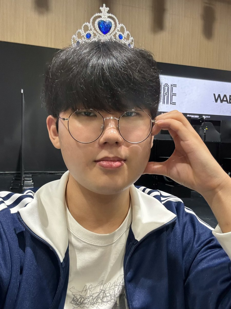 모비즌 tweet media