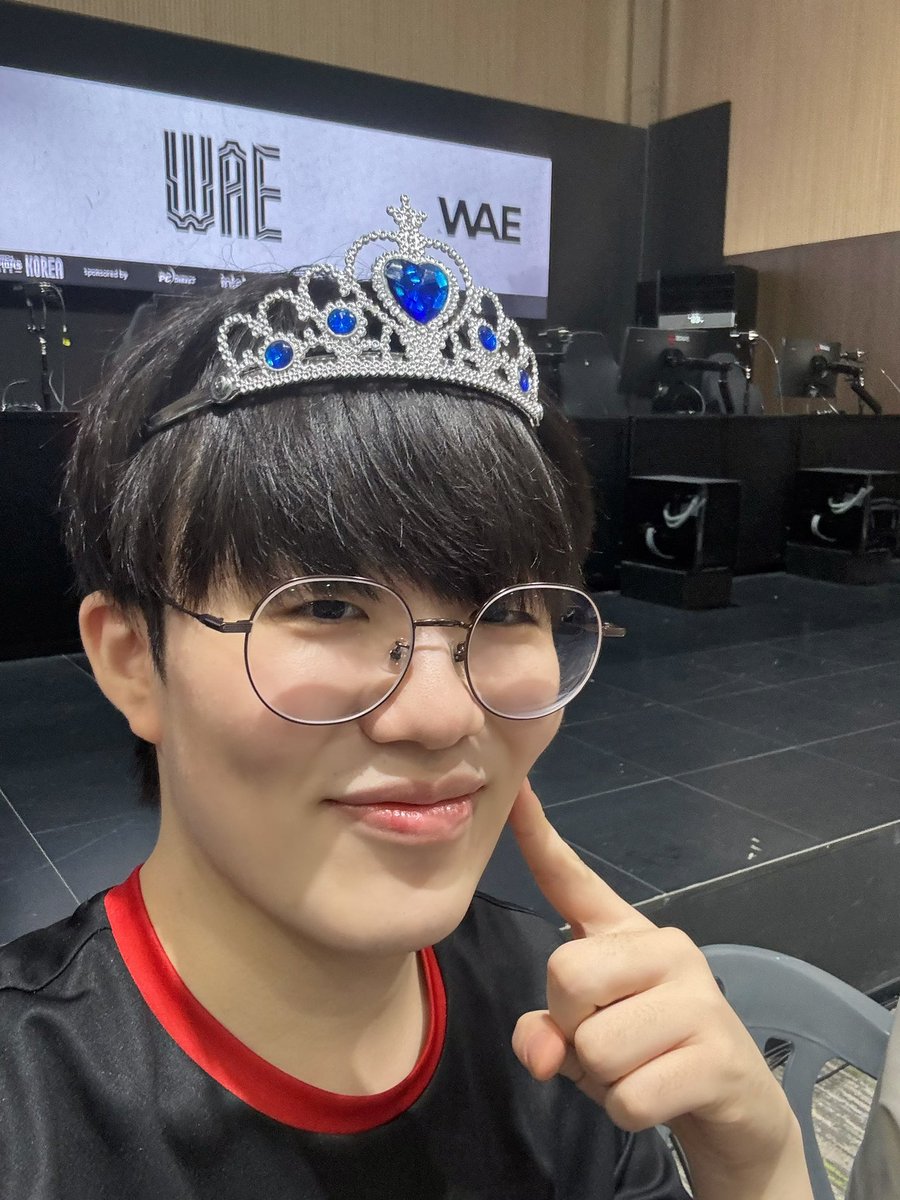 모비즌 tweet media