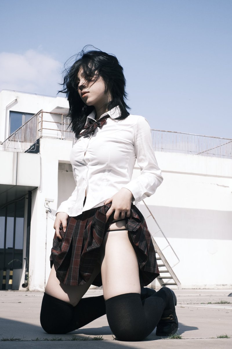 福利姬陈默分享的黄推图片2 - 网红私拍内容