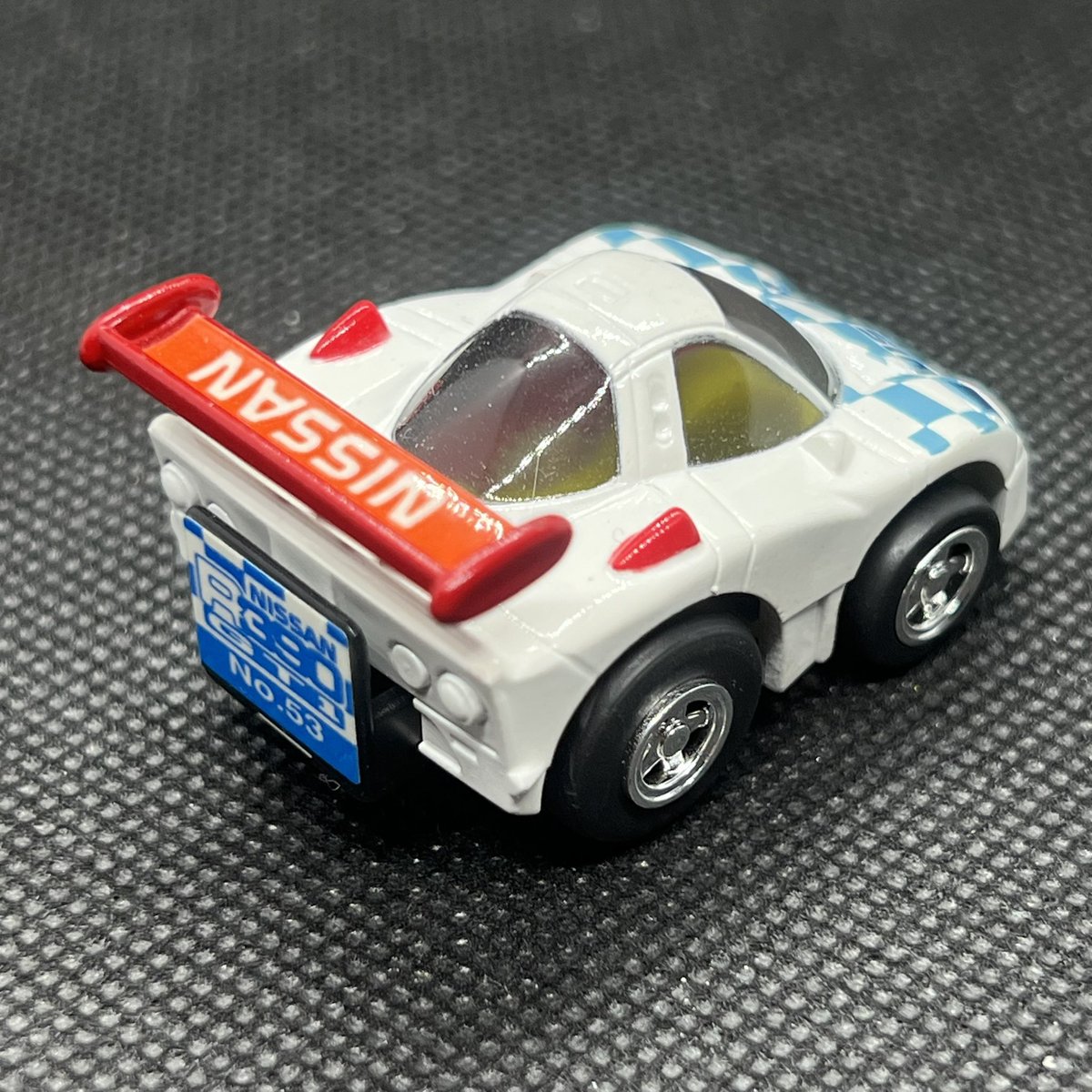 LunaHydreigon's tweet photo. (2/3) Nissan R390 GT1
 #チョロQ #choroq #nissan #r390 #r390gt1 https://t.co/4cbf7t6F5N