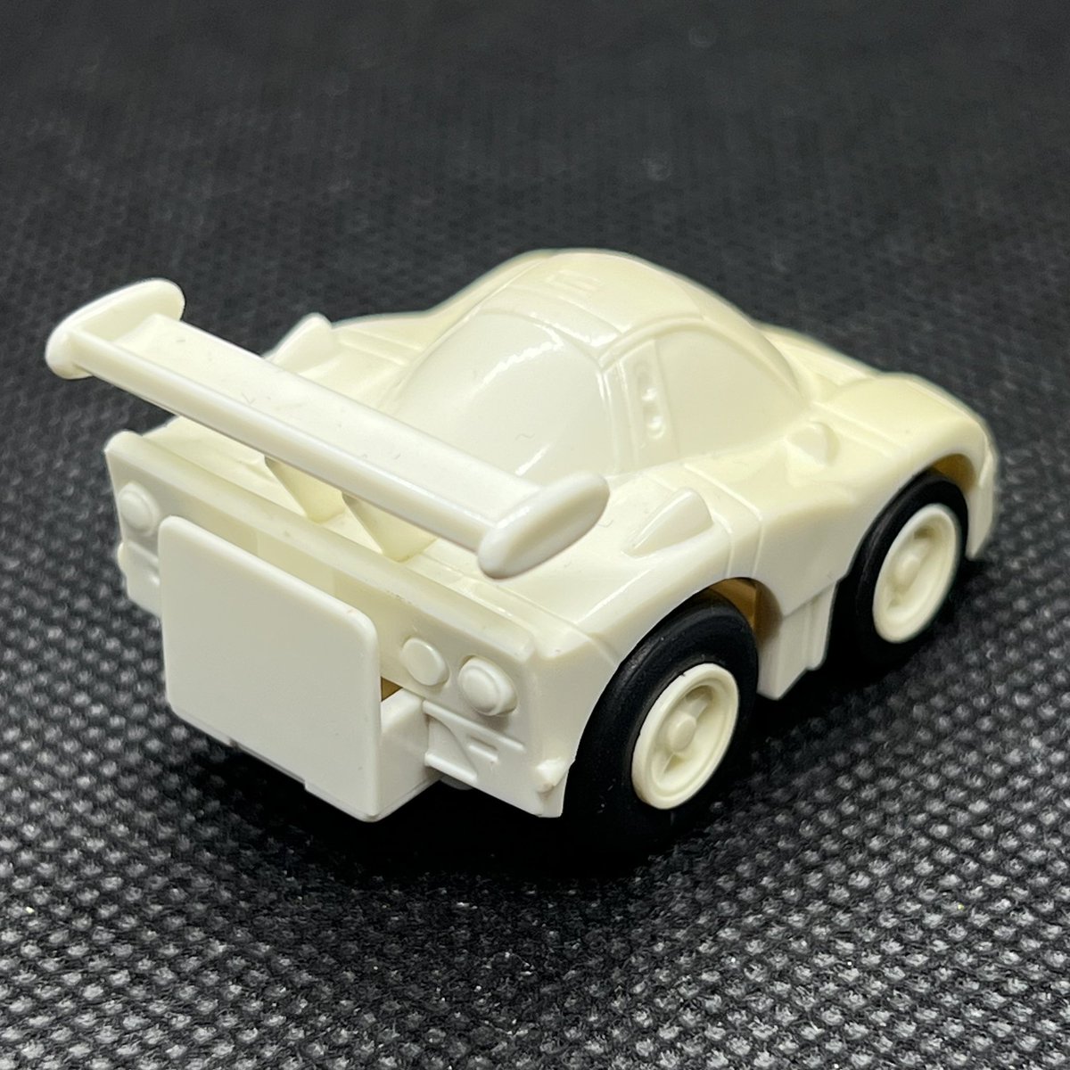 LunaHydreigon's tweet photo. (3/3) Nissan R390 GT1
 #チョロQ #choroq #nissan #r390 #r390gt1 https://t.co/qmc0Q5BROi