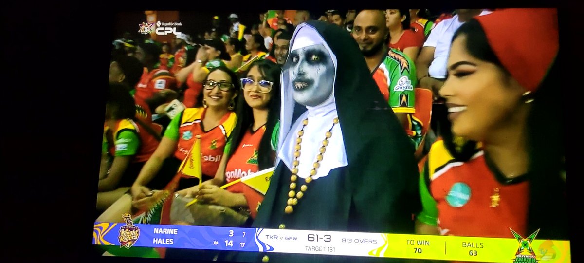 alooamiga's tweet image. Guyana....what the fuck

#CPLFinal