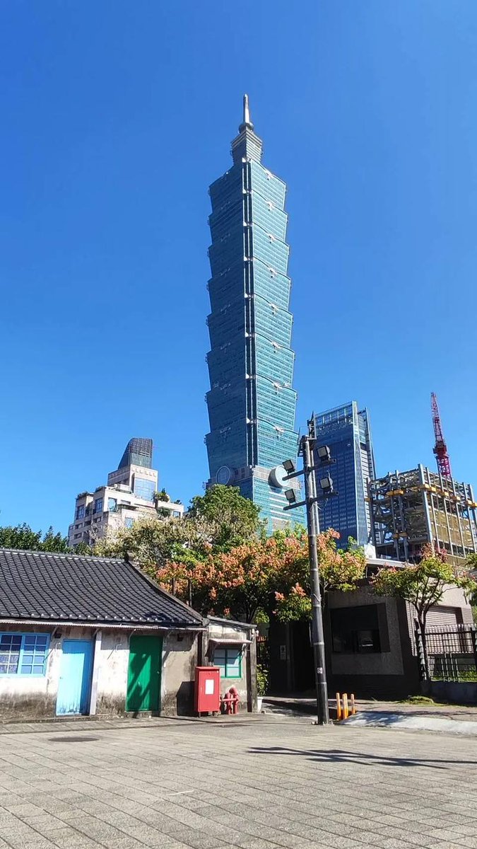 nugipyuan's tweet image. みんなに台北で最も有名な建物、101ビルを見せましょう