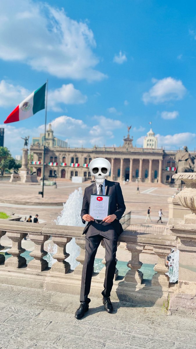 Adán tweet media