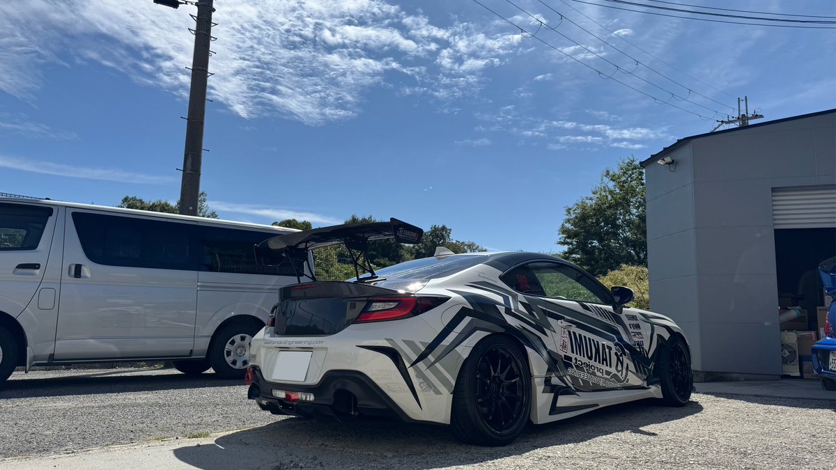 2日間GRガレージ豊川に
ご来店ありがとうございました！

GR86だけでなくVABの方にも
来ていただき特にGR86の新製品の
リアバンパーアウトレットダクトと
カーボントランクは人気でした♫

次回イベントは10月4日～5日
SA東福岡となります～
VAB 1号機とBRZの2台体制です。